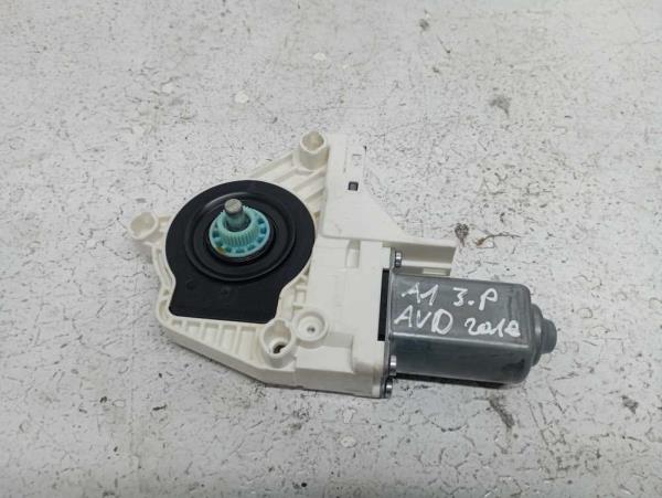 MOTEUR LEVE VITRE AVANT DROIT AUDI A1 - Vue 1